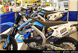 paddock_supermotard_2012_alpe_huez_023.jpg