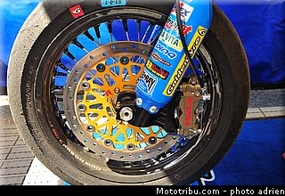paddock_supermotard_2012_alpe_huez_025.jpg