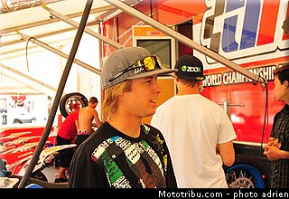 paddock_supermotard_2012_alpe_huez_037.jpg