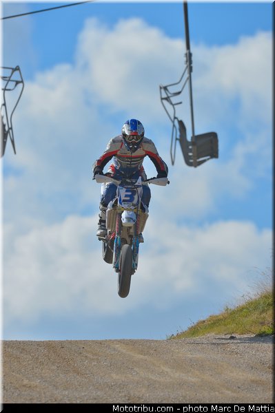 prestige_0003_001_supermotard_2012_alpe_huez