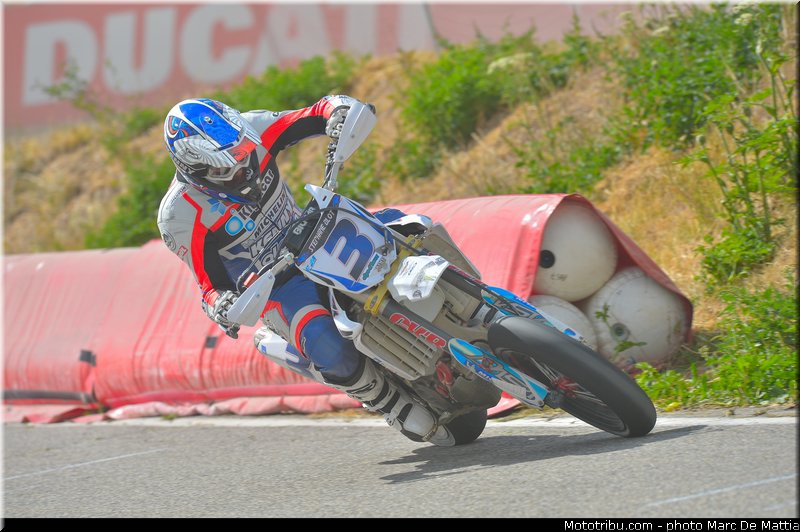 prestige_0003_004_supermotard_2012_alpe_huez