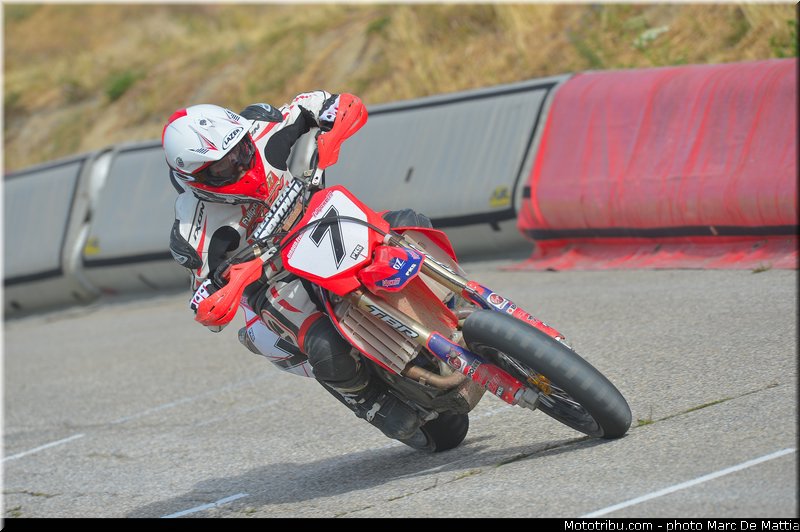 prestige_0007_002_supermotard_2012_alpe_huez