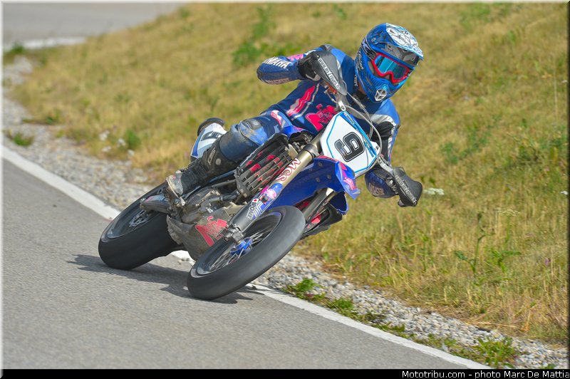 prestige_0009_003_supermotard_2012_alpe_huez