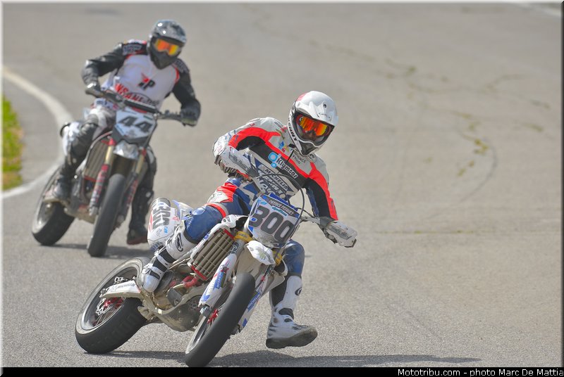 prestige_0300_004_supermotard_2012_alpe_huez