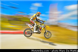 prestige_0011_001_supermotard_2012_alpe_huez.jpg