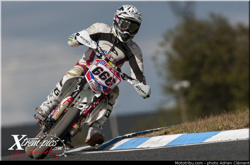 europe_mitchell-thomas_001_supermotard_carole_2012