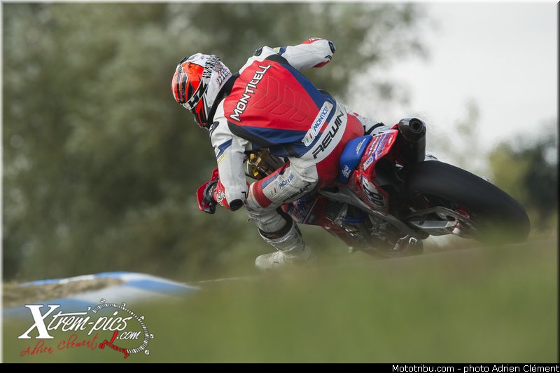 europe_monticelli_001_supermotard_carole_2012