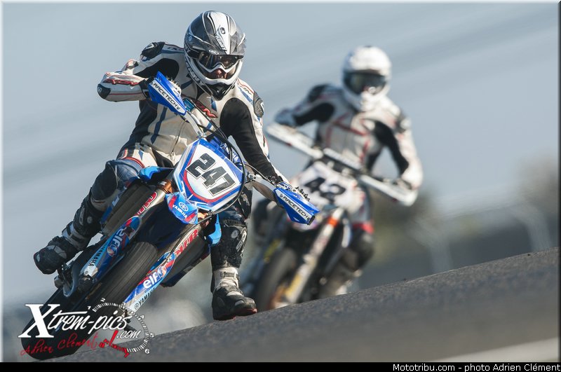 nationale_wallet_002_supermotard_carole_2012