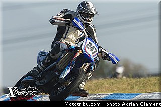 nationale_wallet_001_supermotard_carole_2012.jpg