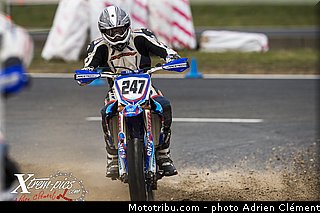 nationale_wallet_003_supermotard_carole_2012.jpg