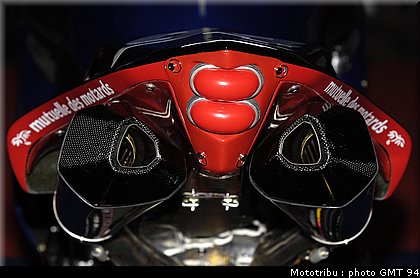 2007_r1_05.jpg