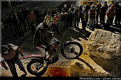 dabill_02_trial_indoor_marseille_2010.JPG