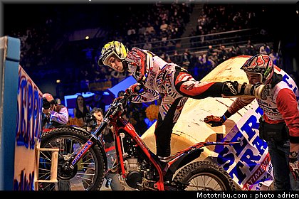 dabill_03_trial_indoor_marseille_2010.JPG