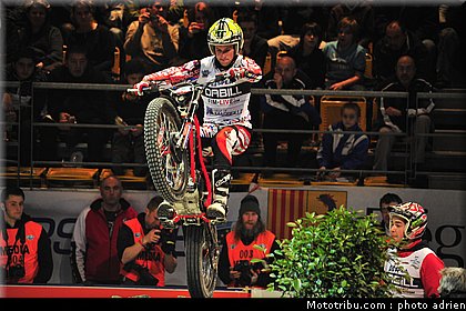 dabill_12_trial_indoor_marseille_2010.JPG