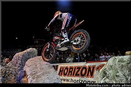 fujinami_17_trial_indoor_marseille_2010.JPG