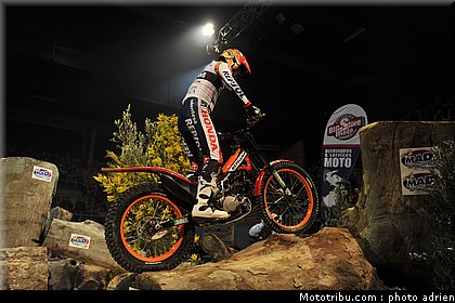 fujinami_20_trial_indoor_marseille_2010.JPG