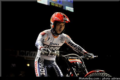 fujinami_31_trial_indoor_marseille_2010.JPG