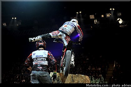 gubian_10_trial_indoor_marseille_2010.JPG