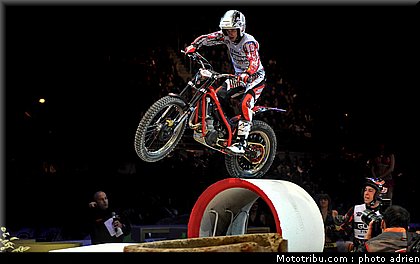 gubian_12_trial_indoor_marseille_2010.JPG