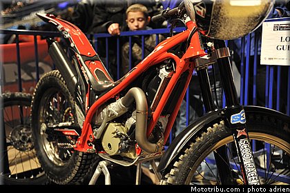 moto_10_trial_indoor_marseille_2010.JPG