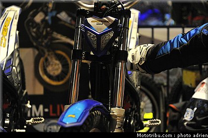 moto_19_trial_indoor_marseille_2010.JPG