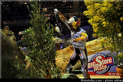 raga_014_trial_indoor_marseille_2010.JPG