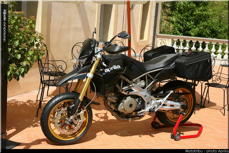 aprilia_dorsoduro_2008_034