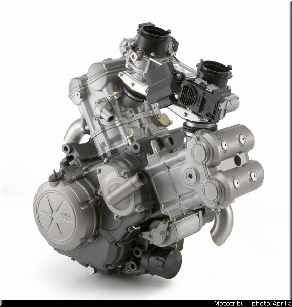 aprilia_dorsoduro_2008_050