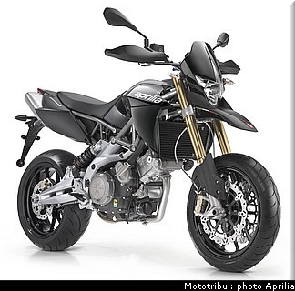 aprilia_dorsoduro_2008_038.jpg