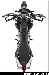 aprilia_dorsoduro_2008_043.jpg