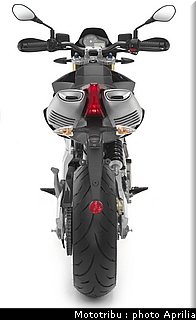 aprilia_dorsoduro_2008_044.jpg