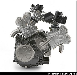 aprilia_dorsoduro_2008_049.jpg