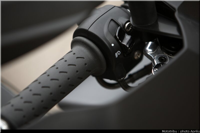 aprilia_stelvio_nx_2009_008