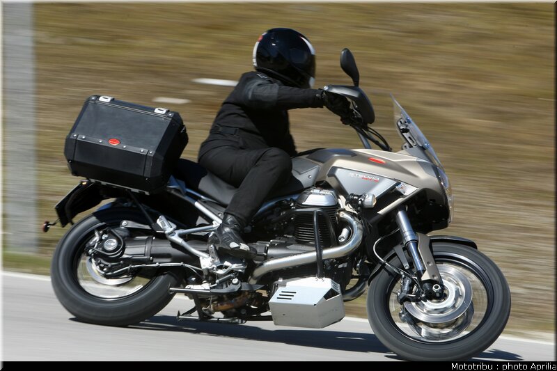 aprilia_stelvio_nx_2009_015