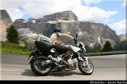 aprilia_mana_gt_2009_7.jpg