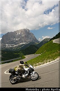 aprilia_mana_gt_2009_9.jpg