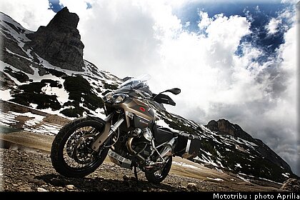 aprilia_stelvio_nx_2009_002.jpg