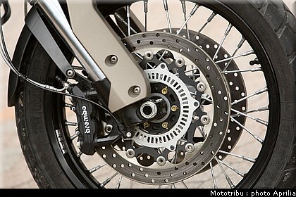 aprilia_stelvio_nx_2009_009.jpg