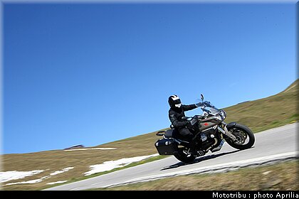 aprilia_stelvio_nx_2009_012.jpg