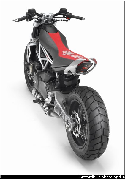 aprilia_manax_3