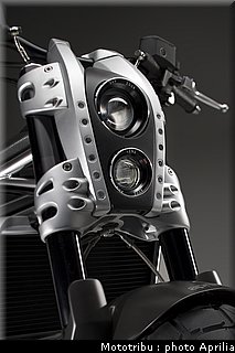 aprilia_manax_6.jpg