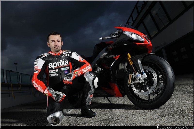 aprilia_rsv4_2009_0001