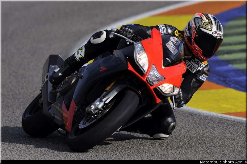 aprilia_rsv4_2009_0005