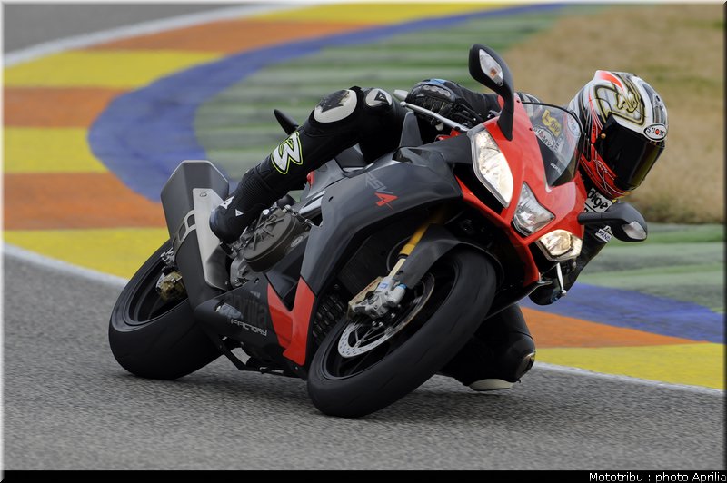 aprilia_rsv4_2009_0006