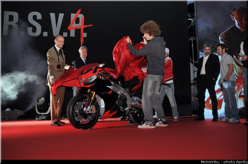 aprilia_rsv4_2009_0013