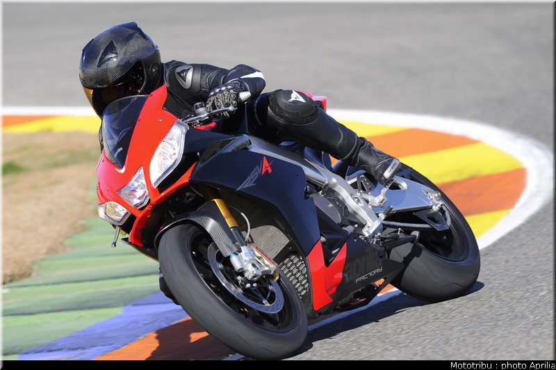 aprilia_rsv4_2009_0027