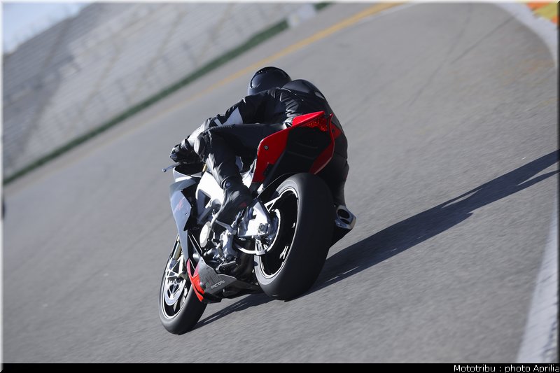 aprilia_rsv4_2009_0034