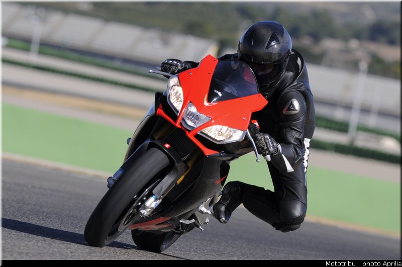 aprilia_rsv4_2009_0047