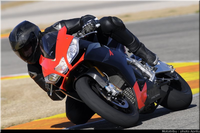 aprilia_rsv4_2009_0051