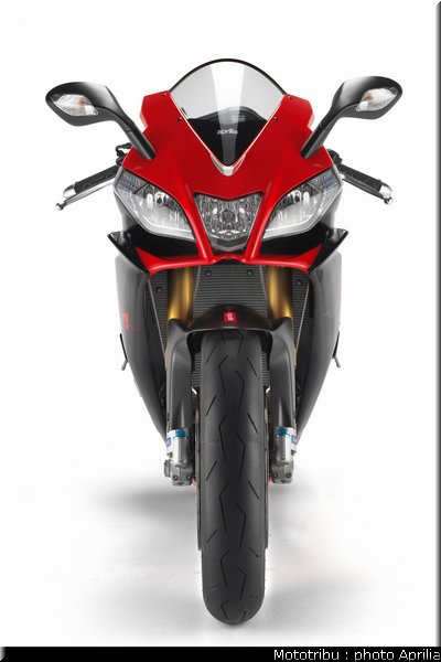 aprilia_rsv4_2009_0072